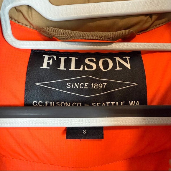 Filson Featherweight Down Puffer Vest Dark Tan Khaki 700CC Men’s Size Small - Picture 15 of 16